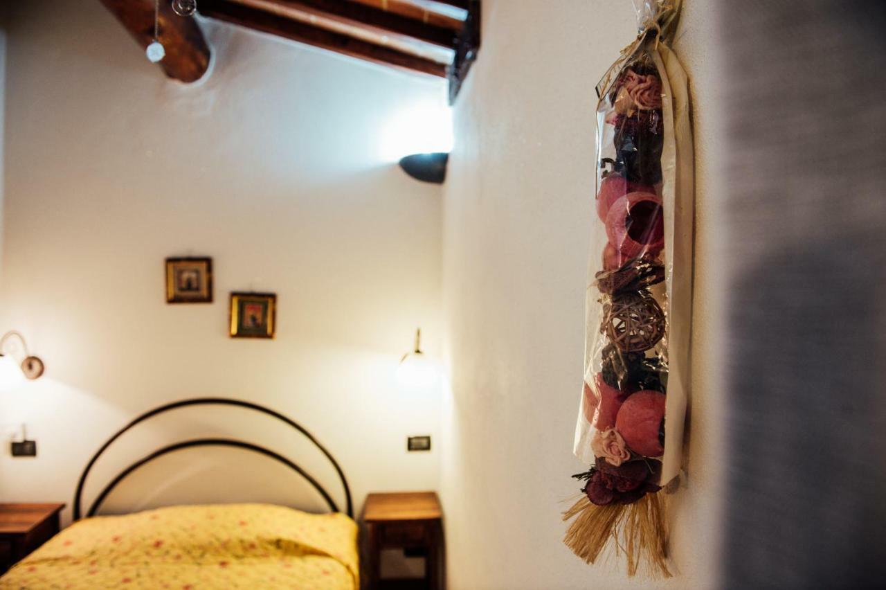 Agriturismo Il Noce Castiglione dʼOrcia Exterior foto