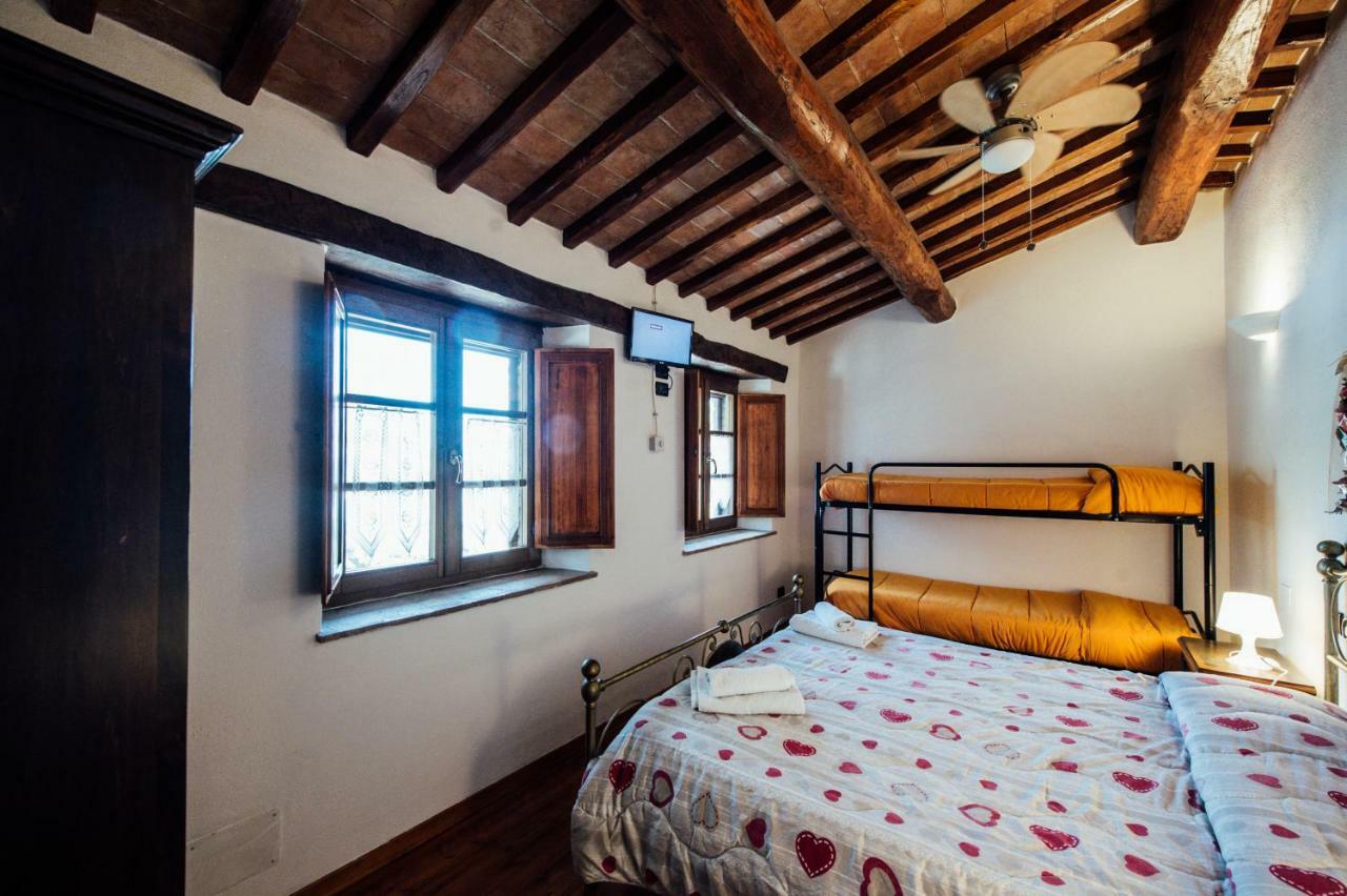Agriturismo Il Noce Castiglione dʼOrcia Exterior foto